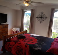 Kings Cottage - New Castle Holiday