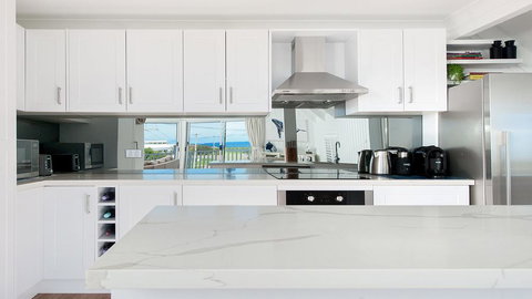 Kingsley Beach House - Boat Harbour - New Castle Holiday 2