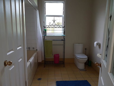 Kits Coty - New Castle Holiday 2