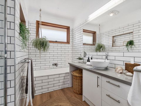 KO's Hideaway - New Castle Holiday 2