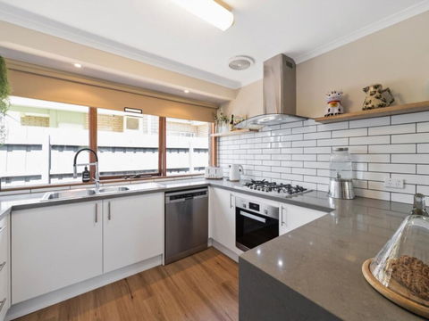 KO's Hideaway - New Castle Holiday 0