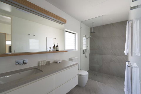 KoKo's Beach House - New Castle Holiday 2