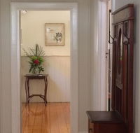 Kookaburra Cottage - New Castle Holiday