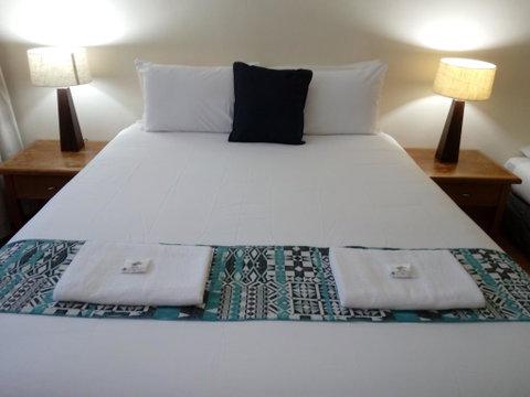 Lake Central Cairns - New Castle Holiday 3
