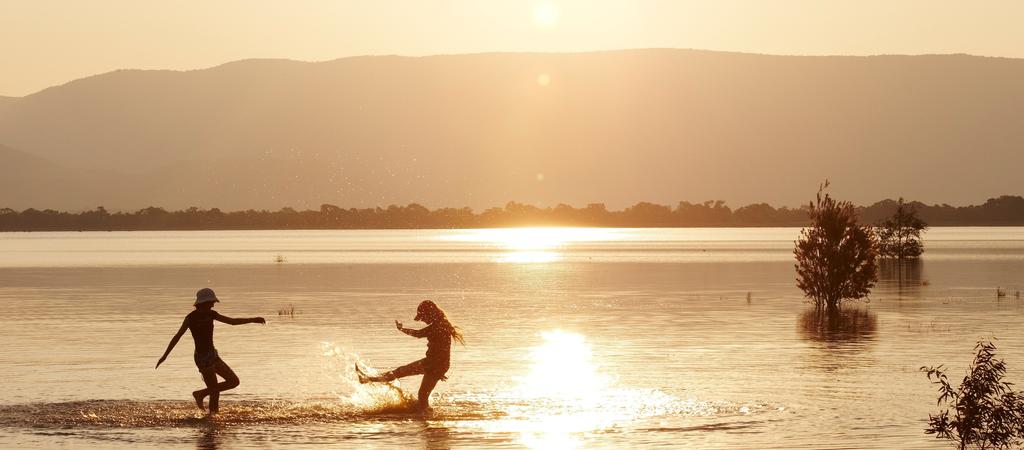 Lake Fyans VIC New Castle Holiday