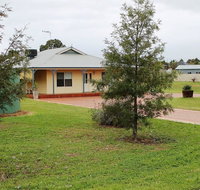 Lake Tyrrell Accommodation - New Castle Holiday