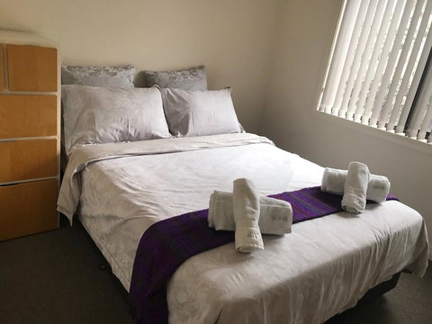 Lake Vista - New Castle Holiday 1