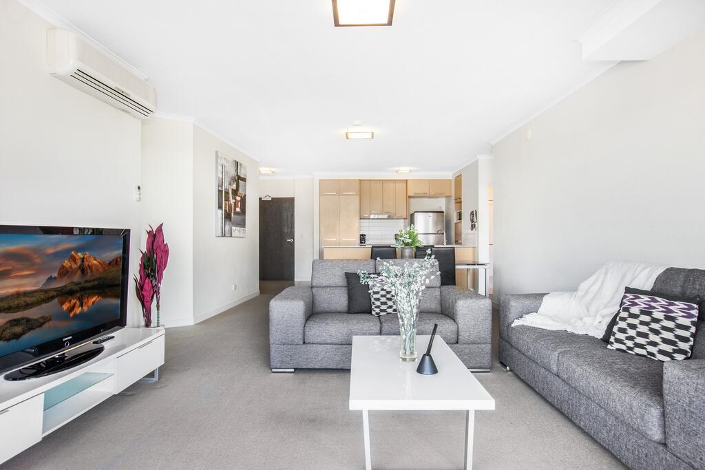 Merrimac QLD New Castle Holiday