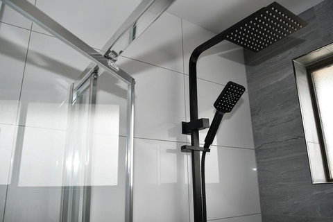 Lakeside Inn - New Castle Holiday 2