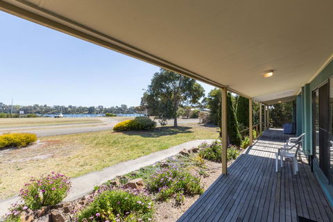 Lakeview - Waterviews On Newlands Arm - New Castle Holiday 2