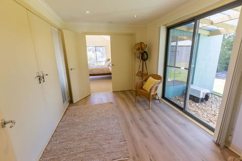 Lakeview - Waterviews On Newlands Arm - New Castle Holiday 3