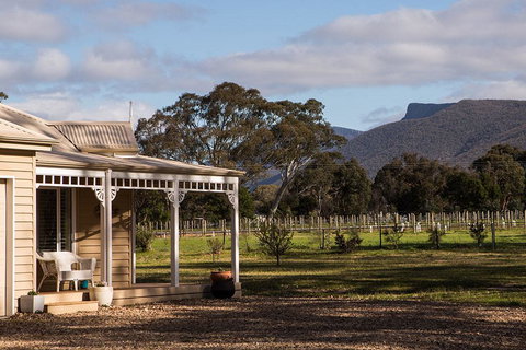 Lallibroch - New Castle Holiday 0