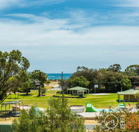 Lancelin Home with Beach and Park Views - New Castle Holiday