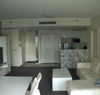 Large 2 Bedroom Apartment in World Square Sydney CBD - New Castle Holiday