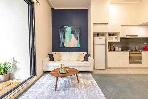 Large Apartment, 2 Parking Spots And Pool - New Castle Holiday 1