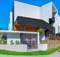 Large space 2 BED APT near Brisbane Airport - New Castle Holiday