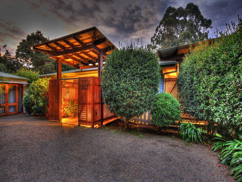 Laurels - New Castle Holiday 0