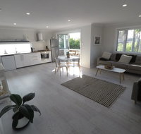 Lautan Cronulla Beach - New Castle Holiday