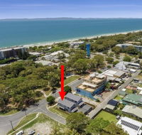 LAVISH BEACH HOUSE ON THE SURF SIDE - New Castle Holiday
