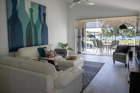 Lazy Days - New Castle Holiday 2