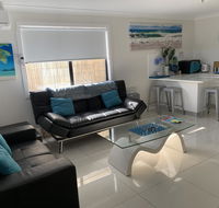 Lazy Dayz Shellharbour - New Castle Holiday
