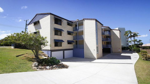 Levuka Unit 12, 14 Moreton Pde - New Castle Holiday 3