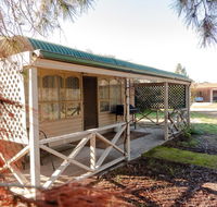 Limestone Cottage - New Castle Holiday