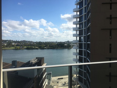 Link Portside - New Castle Holiday 3