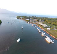 Lucinda Fishing Lodge - New Castle Holiday