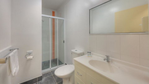 Lucinda Fishing Lodge - New Castle Holiday 1