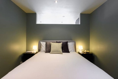 LUCY Stylish City Vibe And Views - New Castle Holiday 1