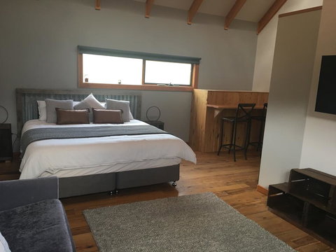 Lupos Loft - New Castle Holiday 0