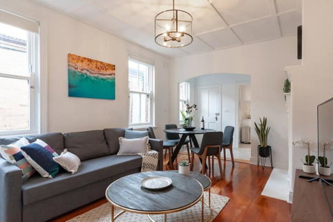Luxurious Heritage Home With Harbour Bridge Views - New Castle Holiday 0