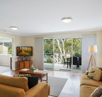 Luxury Boardwalk Apartment - Unit 7 - New Castle Holiday