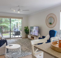 Luxury Home Noosaville WIFI Netflix Location Shops - New Castle Holiday