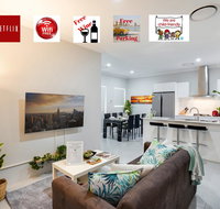 LUXURY HOUSE 10 MIN FROM BEACH WIFINETFLIX SLEEP 9 - New Castle Holiday