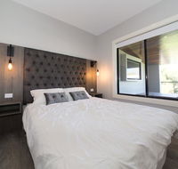 Luxury on Lewis - 6 Lewis Road - New Castle Holiday