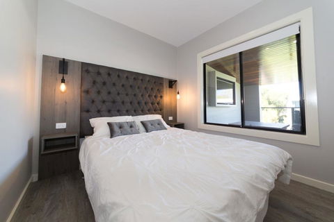 Luxury On Lewis - 6 Lewis Road - New Castle Holiday 0