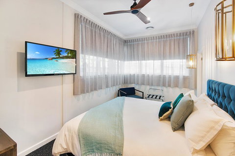 Luxury On The Esplanade - New Castle Holiday 3