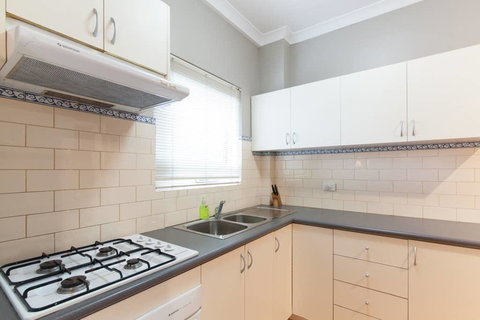 M2 Studio Near Kings Park Free Transit Zone - New Castle Holiday 0