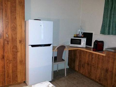 Mackay Motor Inn - New Castle Holiday 1