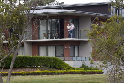 Macquarie 4 Star - New Castle Holiday 3