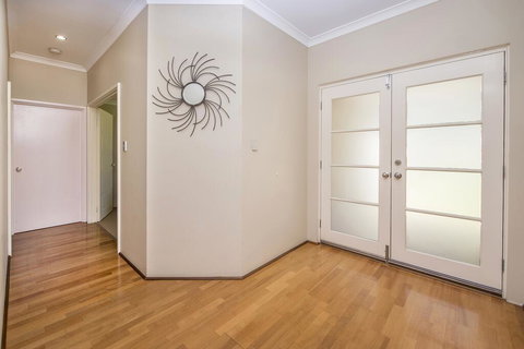 Macs Manor - New Castle Holiday 2