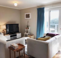 Magic Beach Cottage - New Castle Holiday