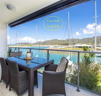 Magnetic Blue Waterfront Apartments - New Castle Holiday