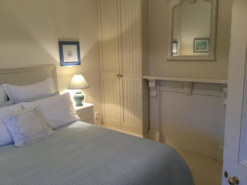 Magnolia Cottage - New Castle Holiday 3