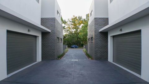 Maison Executive - New Castle Holiday 3