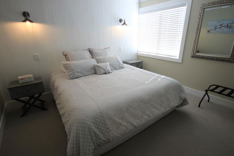 Maleny Hinterland Escape - New Castle Holiday 1