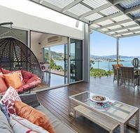MANDALAY ESCAPE SECLUSION  SERENITY WITH A POOL - New Castle Holiday