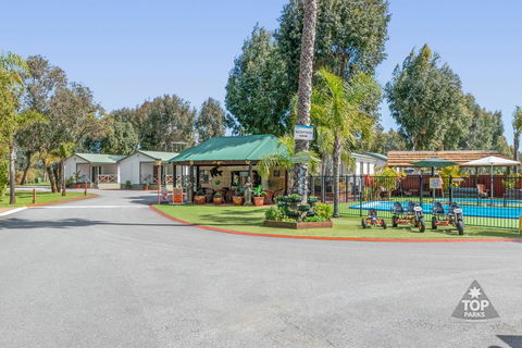 Mandurah Caravan And Tourist Park - New Castle Holiday 0